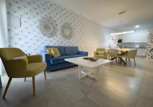 Habitación Familiar del hotel Holiday Club Jardin Amadores. Foto 1