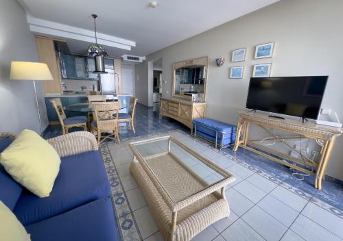Apartamento de 1 dormitorio del hotel Holiday Club Jardin Amadores. Foto 2