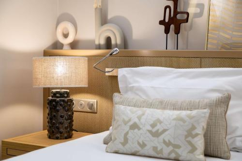 Suite Signature del hotel Camille Paris Gare de Lyon, Tapestry Collection by Hilton. Foto 6