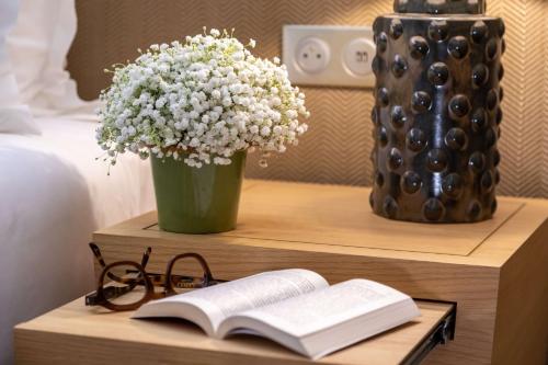 Suite Signature del hotel Camille Paris Gare de Lyon, Tapestry Collection by Hilton. Foto 7