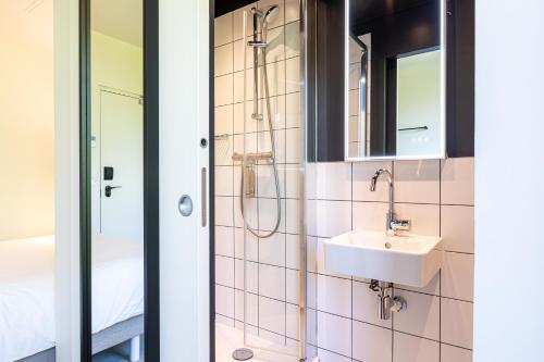 Habitación Individual Estándar del hotel Graphik Montparnasse. Foto 4
