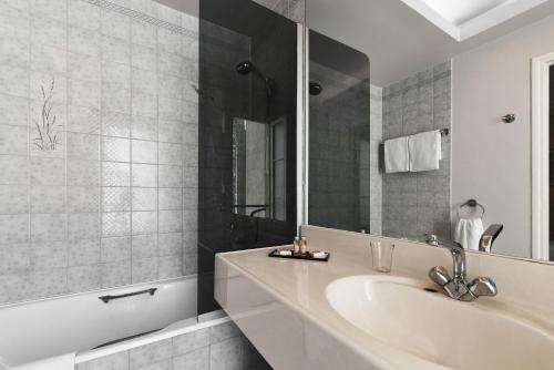 Habitación Doble - 2 camas del hotel Résidence Du Pré. Foto 5
