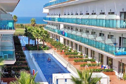 Habitación doble Superior Acceso Piscina del hotel Best Costa Ballena. Foto 4