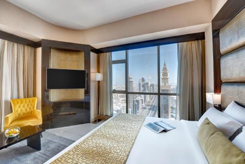 Habitación Superior con vistas a Sheikh Zayed del hotel Gevora. Foto 1