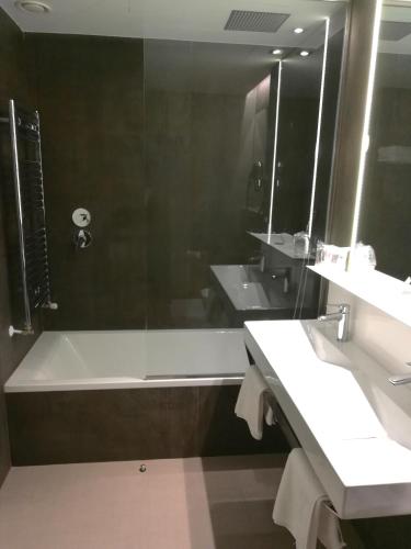 Apartamento estandar del hotel Spa Ciudad De Binefar. Foto 2