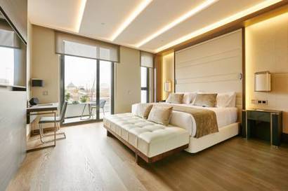 Habitación Superior con Terraza del hotel Vp Plaza España Design. Foto 2