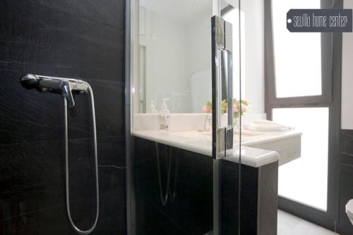 Apartamento Ático con terraza privada del hotel Sevilla Home Center. Foto 8