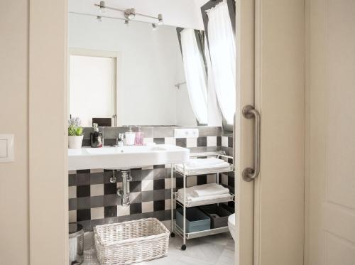 Apartamento de 1 dormitorio con balcón del hotel Sevilla Home Center. Foto 18