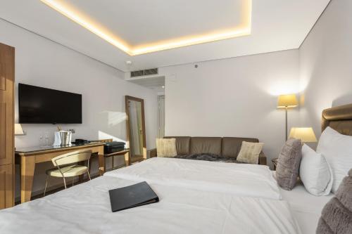 Habitación Doble Superior con sofá - 1 o 2 camas del hotel Royal Prague. Foto 2