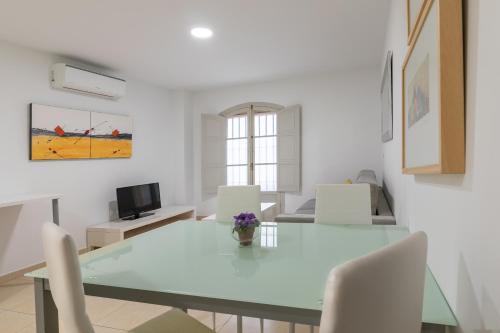 Apartamento de 1 dormitorio del hotel Reservaloen Plaza del Salvador. Foto 6