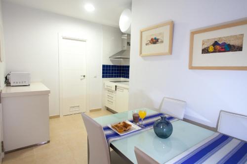 Apartamento de 1 dormitorio del hotel Reservaloen Plaza del Salvador. Foto 2