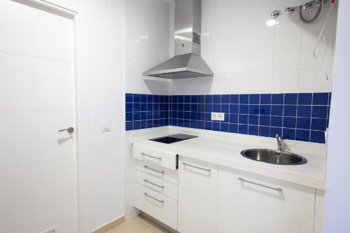 Apartamento de 1 dormitorio del hotel Reservaloen Plaza del Salvador. Foto 5