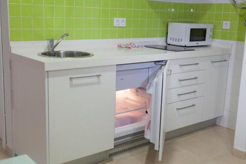 Apartamento 1 habitación Sofá Cama incluido 1 Cama doble kitchenette Agradable del hotel Reservaloen Plaza del Salvador. Foto 5