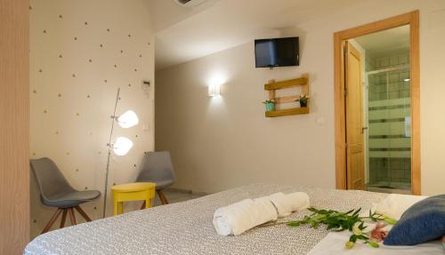 Habitación Doble Estándar - 2 camas del hotel The Nomad. Foto 2