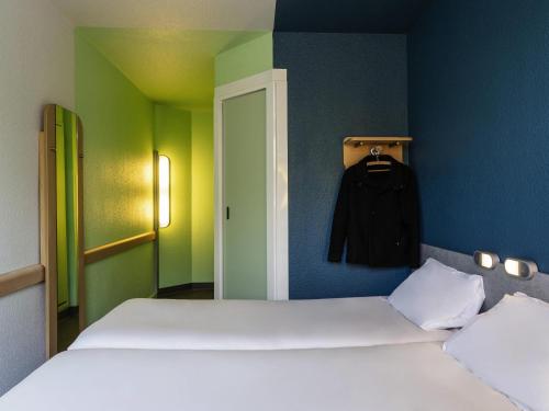 Habitación Doble - 2 camas del hotel ibis budget Paris Porte de Vincennes. Foto 2