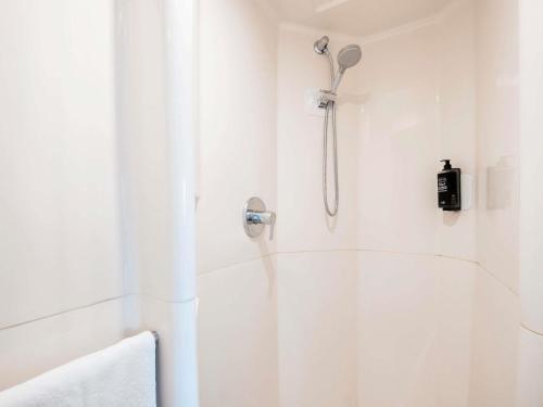 Habitación Doble Estándar del hotel ibis budget Paris Porte de Vincennes. Foto 6