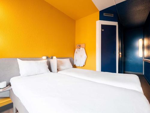 Habitación Doble - 2 camas del hotel ibis budget Paris Porte de Vincennes. Foto 7