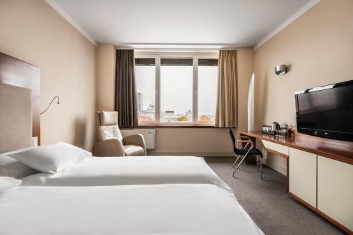 Habitación Executive con cama grande del hotel Eurostars uHotel. Foto 1