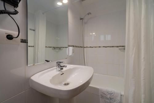 Habitación Doble con baño privado - 1 o 2 camas del hotel San Gines. Foto 15