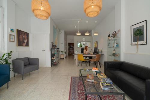 Habitación Individual con baño compartido del hotel San Gines. Foto 1