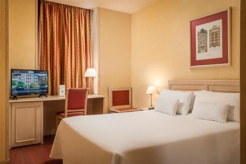 Habitación Doble Económica del hotel Sunhotel Aston. Foto 3