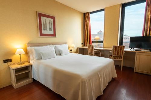 Habitación Doble Estándar con vistas a la ciudad del hotel Sunhotel Aston