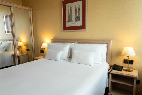 Habitación Doble Estándar con vistas a la ciudad del hotel Sunhotel Aston. Foto 1