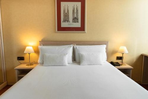 Habitación Doble Estándar con vistas a la ciudad del hotel Sunhotel Aston. Foto 4