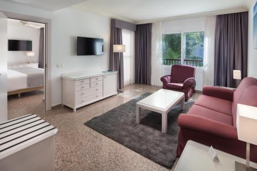 Habitación Familiar del hotel Mac Puerto Marina Benalmadena