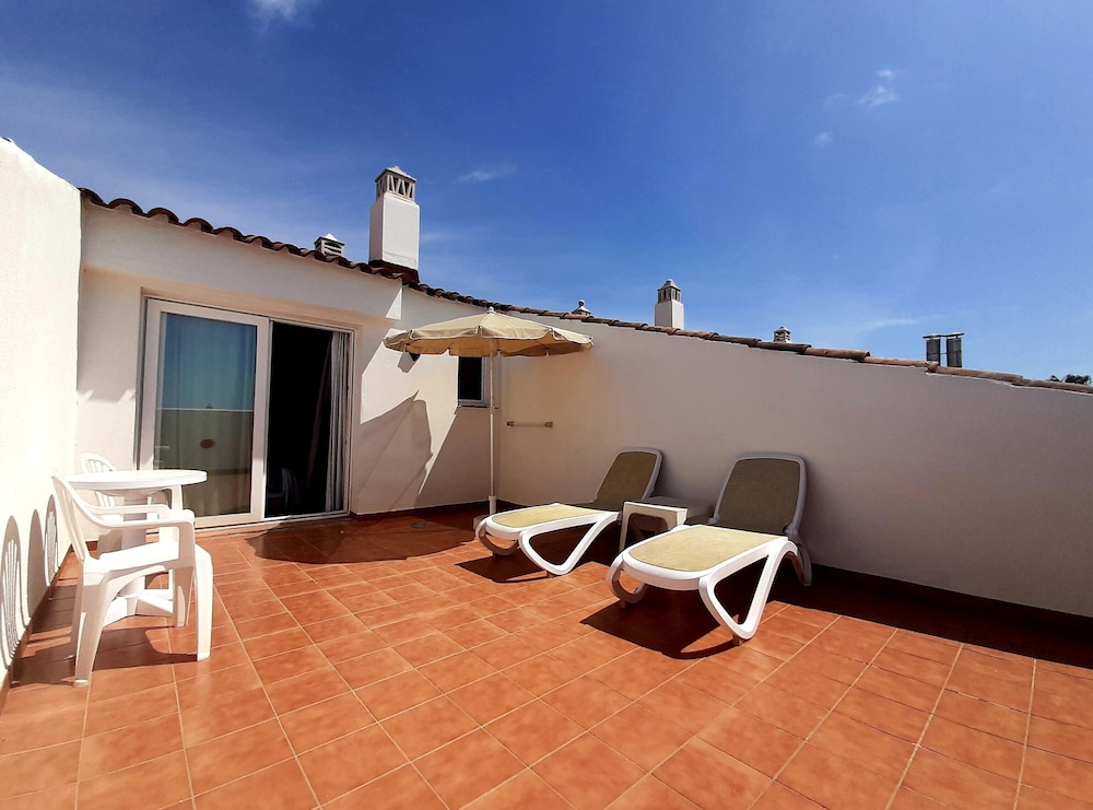 Habitación doble, terraza del hotel Mac Puerto Marina Benalmadena