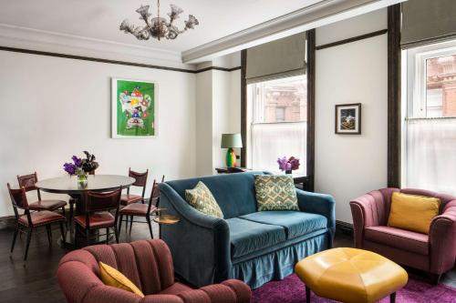Suite Deluxe esquinera del hotel The Beekman, a Thompson. Foto 3