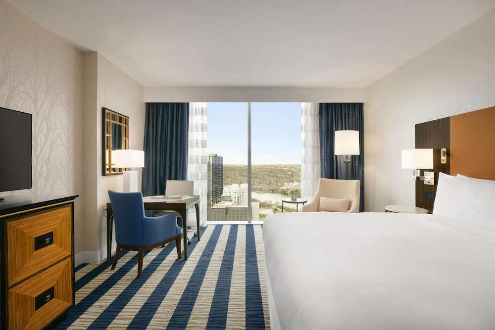 Suite Signature de un dormitorio, 1 cama de matrimonio grande del hotel Fairmont Austin