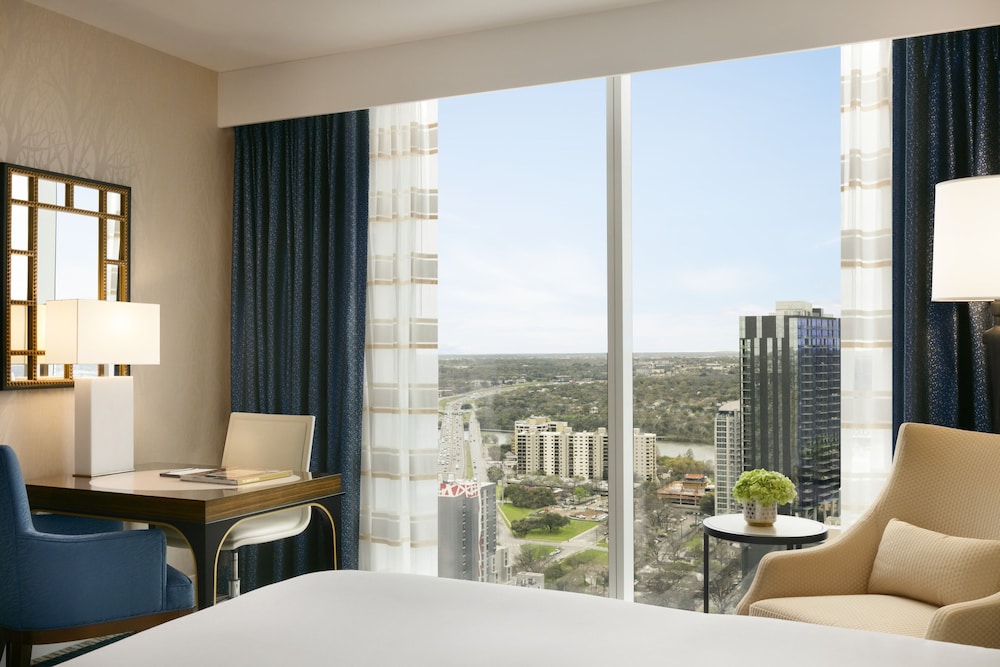 Suite Signature de un dormitorio, 1 cama de matrimonio grande del hotel Fairmont Austin. Foto 5