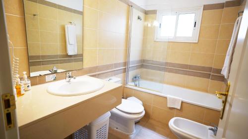 Apartamento Estándar de 1 dormitorio (2 - 3 personas) del hotel Coral Los Silos. Foto 10