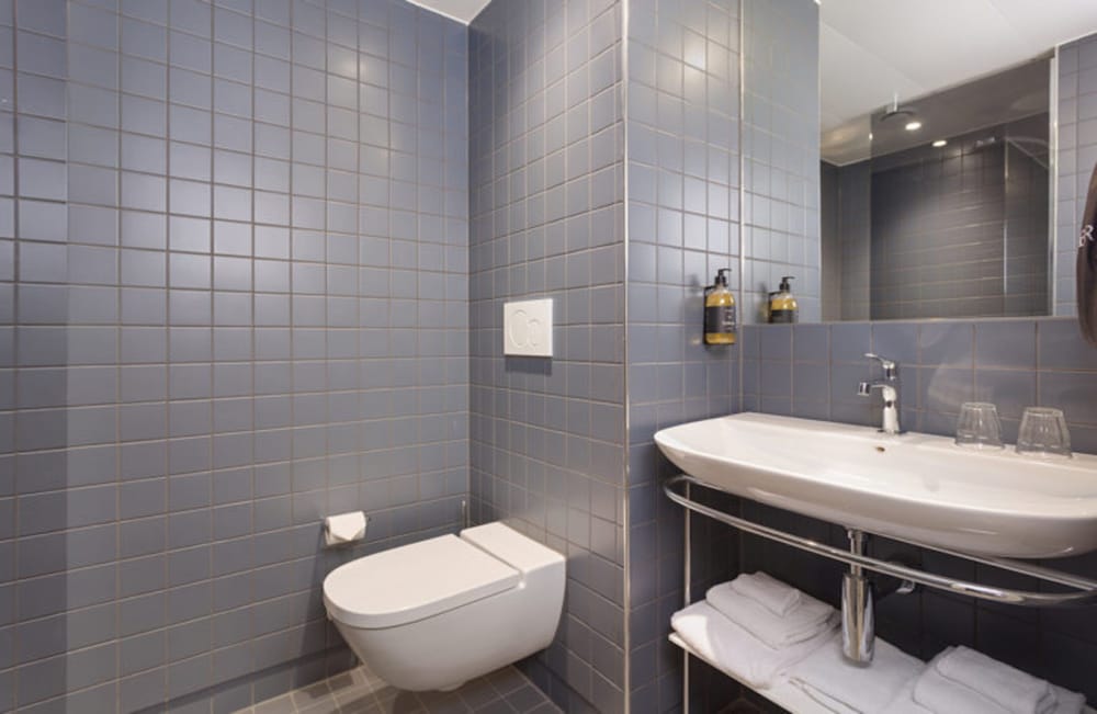 Habitación Triple Estándar del hotel Zander K. Foto 3