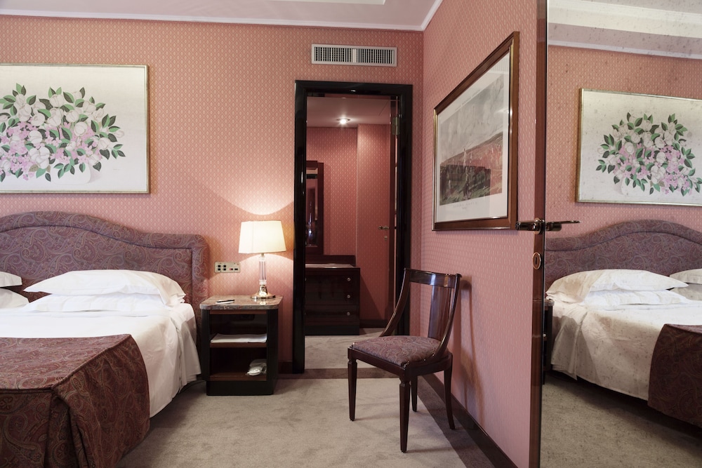 Suite junior del hotel Doria Grand. Foto 1