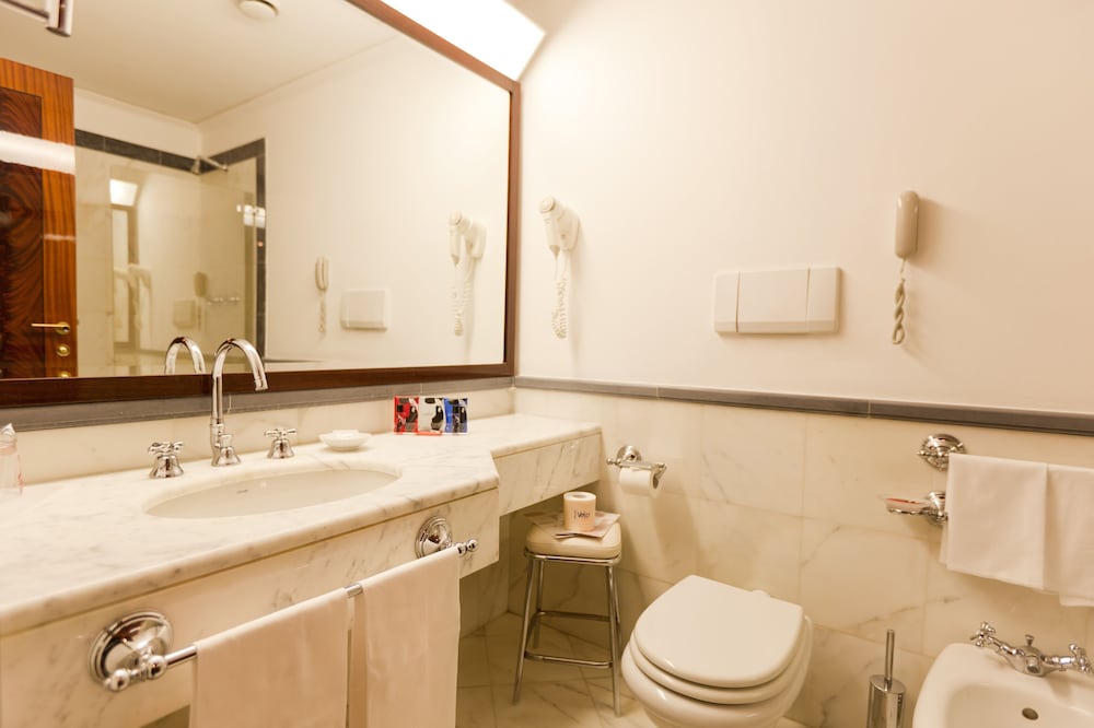 Habitación clásica doble del hotel Doria Grand. Foto 4
