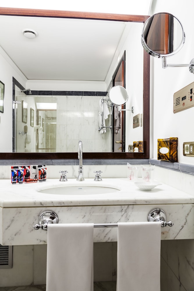 Habitación clásica doble del hotel Doria Grand. Foto 8