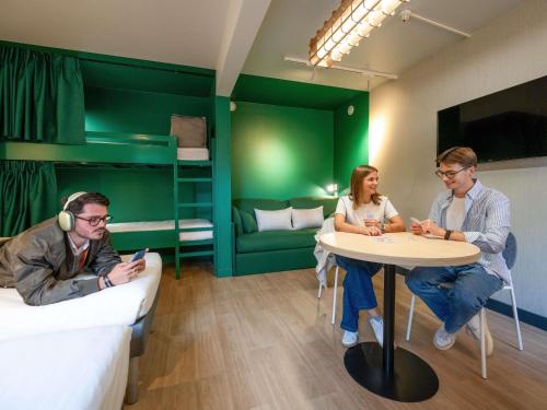 Standard Double Room with Four Single Beds del hotel ibis budget Orly Chevilly Tram 7