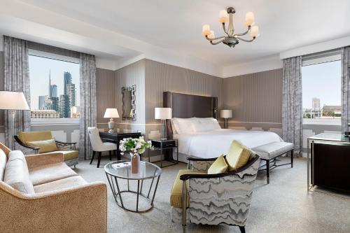 Habitación Doble Grand Deluxe Contemporary del hotel The Westin Palace, Milan. Foto 1