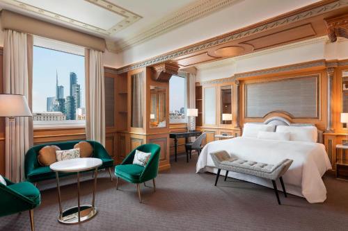 Suite Junior de 1 dormitorio del hotel The Westin Palace, Milan