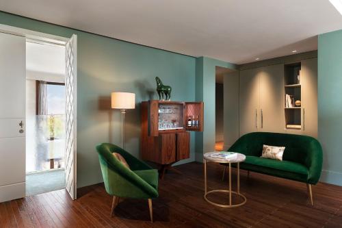 Suite Presidencial de 1 dormitorio del hotel The Westin Palace, Milan. Foto 7