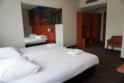 Habitación Cuádruple del hotel Westlake Hotels Amsterdam. Foto 1