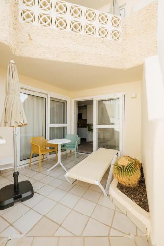 Apartamento con balcón del hotel R2 Maryvent Beach Apartaments. Foto 8