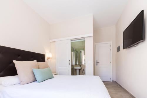 Double Room Exterior del hotel Madrid. Foto 1