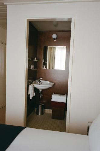 Habitación Clásica del hotel Victor Massé. Foto 1