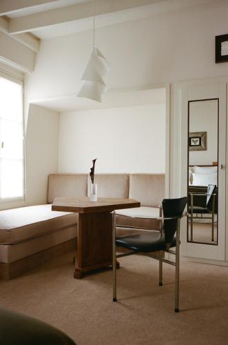 Habitación Deluxe - última planta del hotel Victor Massé. Foto 5