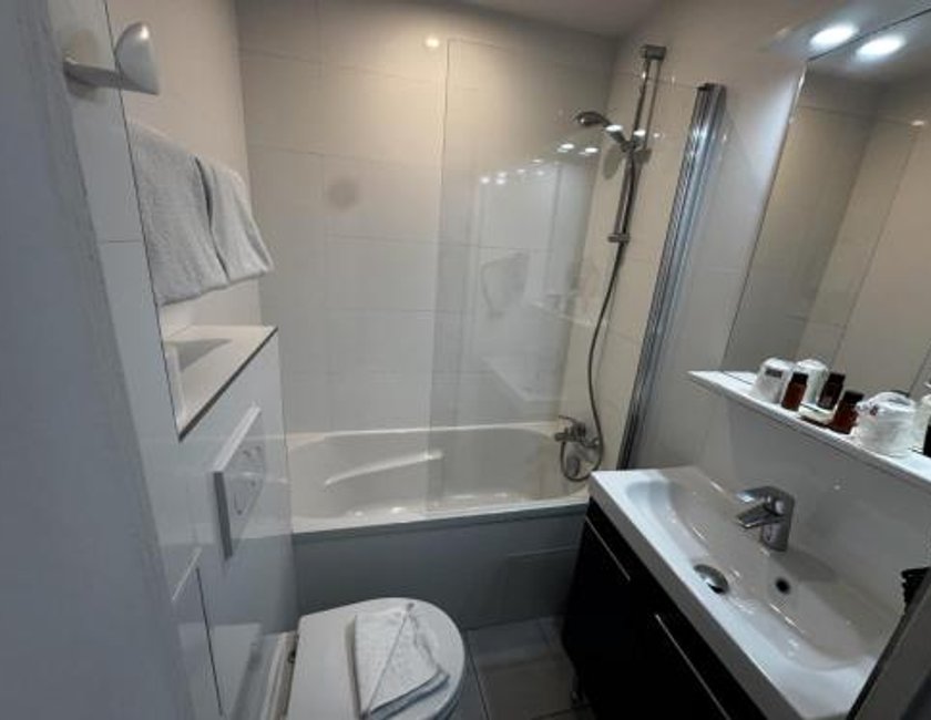 Habitación Doble del hotel Flor Rivoli. Foto 1