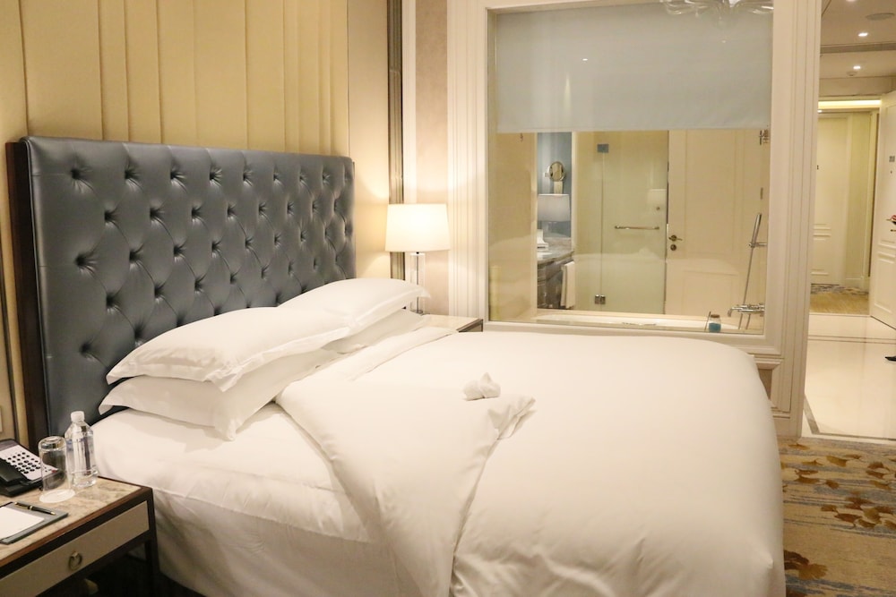HABITACIÓN SUPERIOR, 1 Cama King Size del hotel Sofitel Shanghai Hongqiao. Foto 4