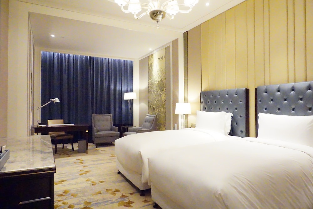Habitación de lujo, 2 camas individuales del hotel Sofitel Shanghai Hongqiao. Foto 15